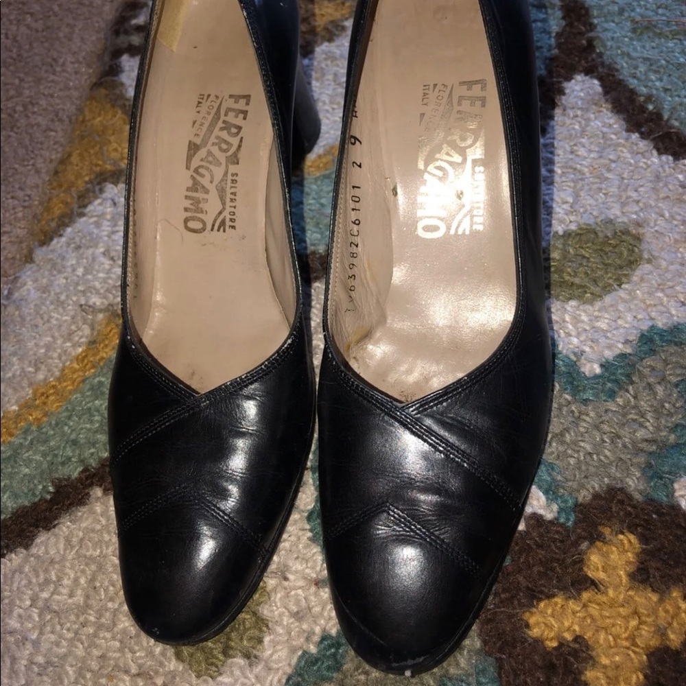 Salvatore Ferragamo Pumps size 9